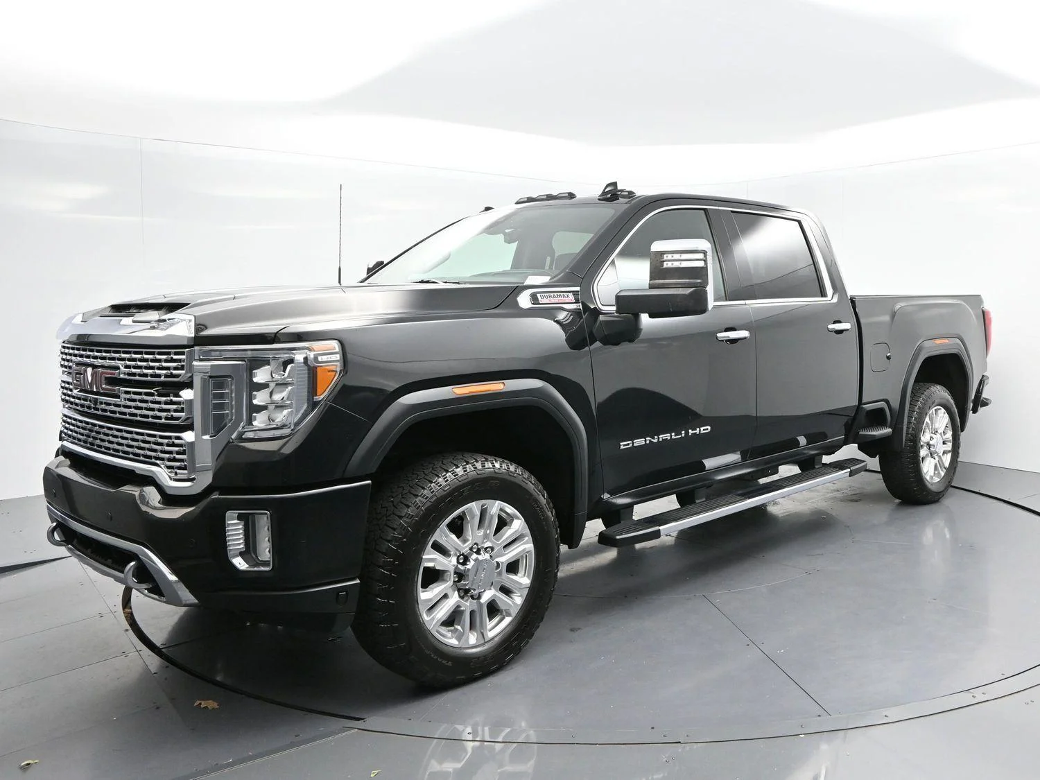 Used 2020 Onyx Black GMC Denali image 3