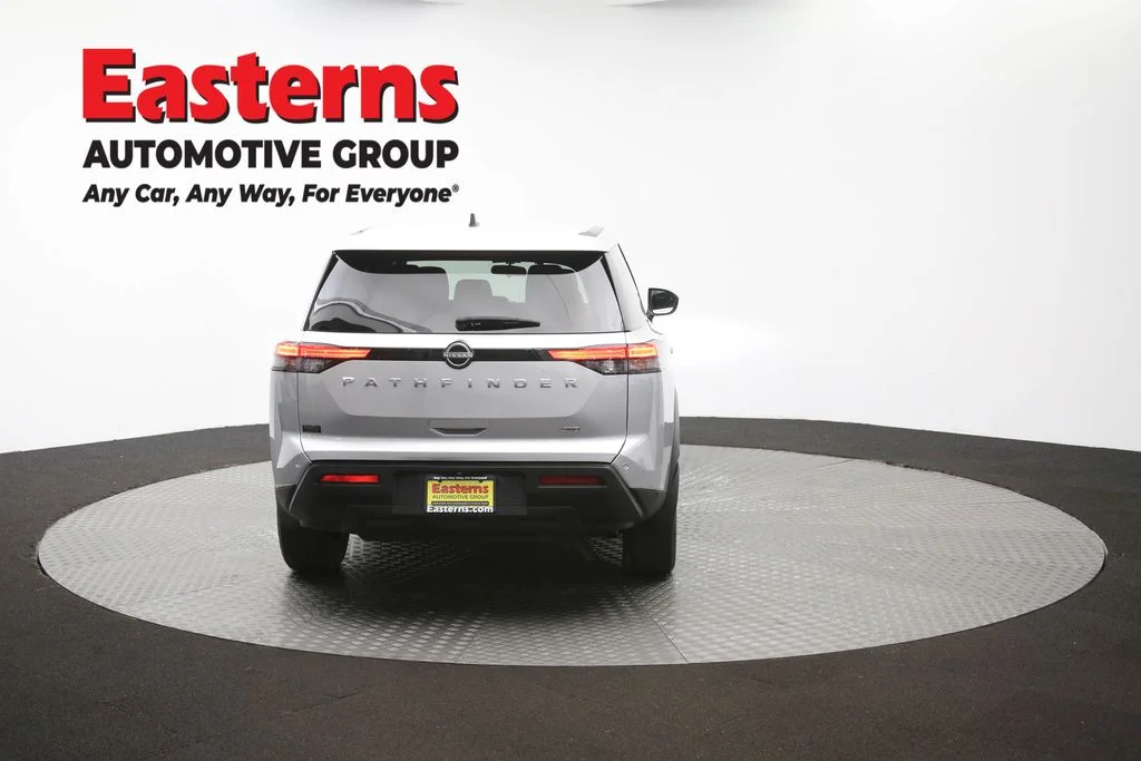 Used 2023 Silver Nissan S image 36