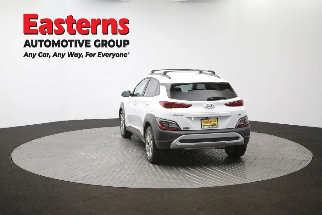 Used 2023 White Hyundai SEL image 39