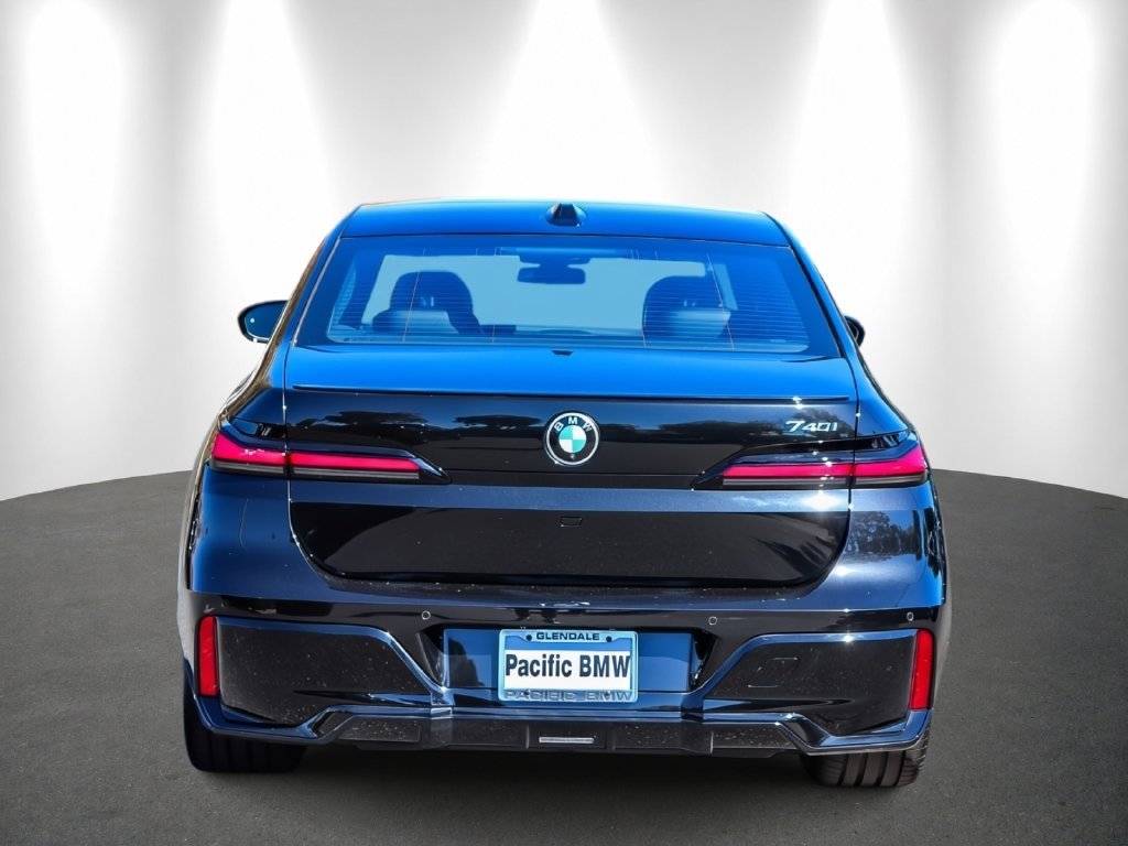 2023 BMW 7 Series photo 5