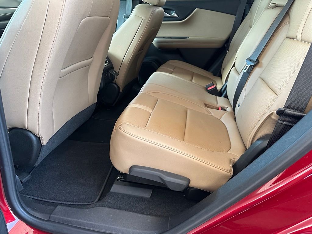 Used 2022 Red Chevrolet Premier image 31