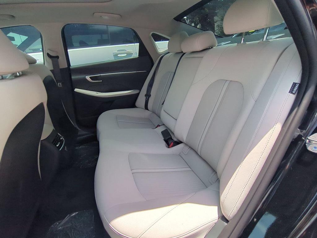 New 2026 Black Hyundai SEL image 14