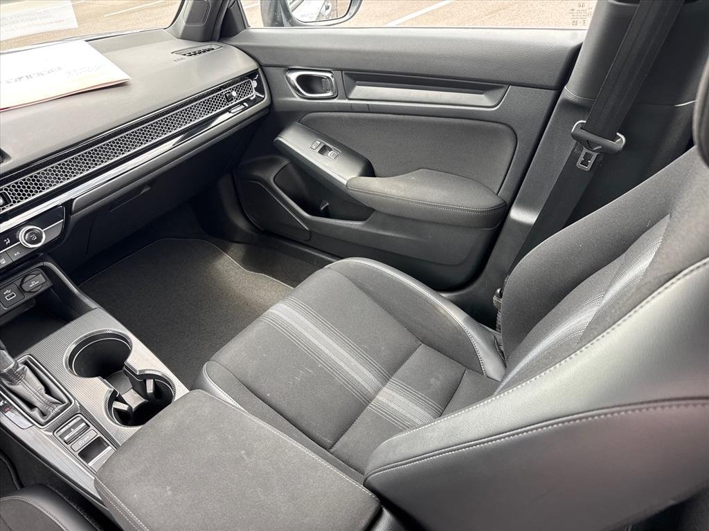 Used 2024 Lunar Silver Metallic Honda Sport image 14