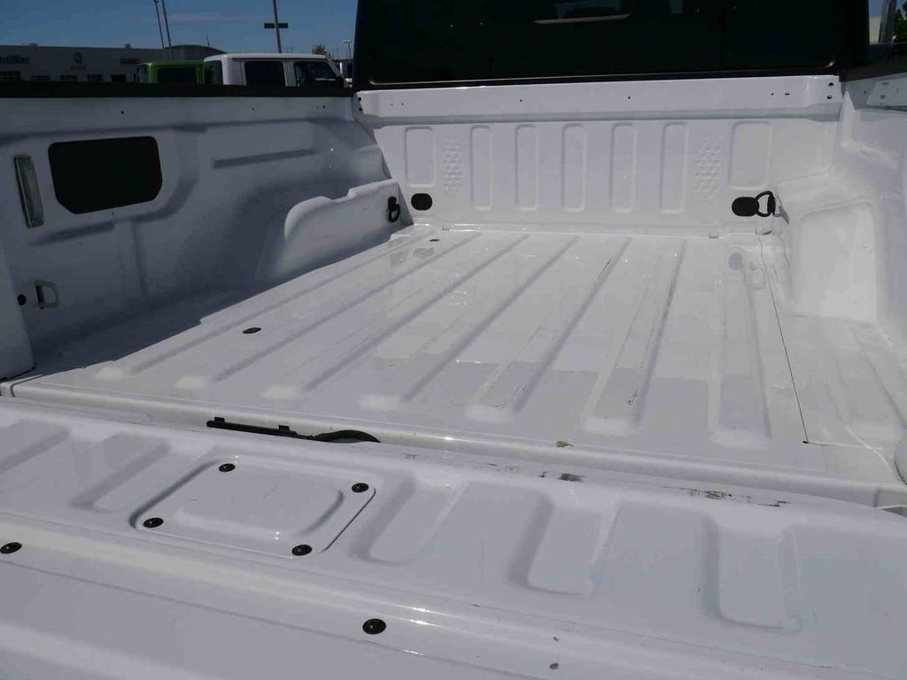 Certified Used 2026 White/off-white Jeep Mojave image 10