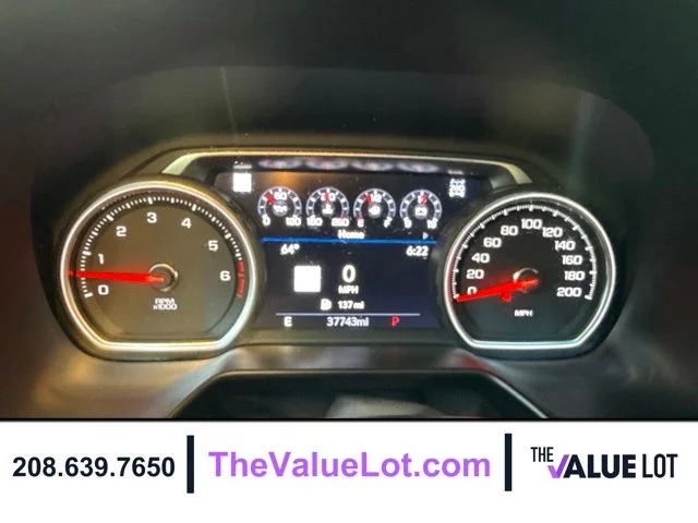 Used 2021  Chevrolet High Country image 31