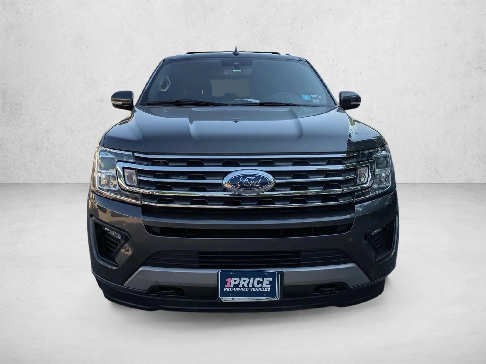 Used 2020 Magnetic Metallic Ford XLT image 2