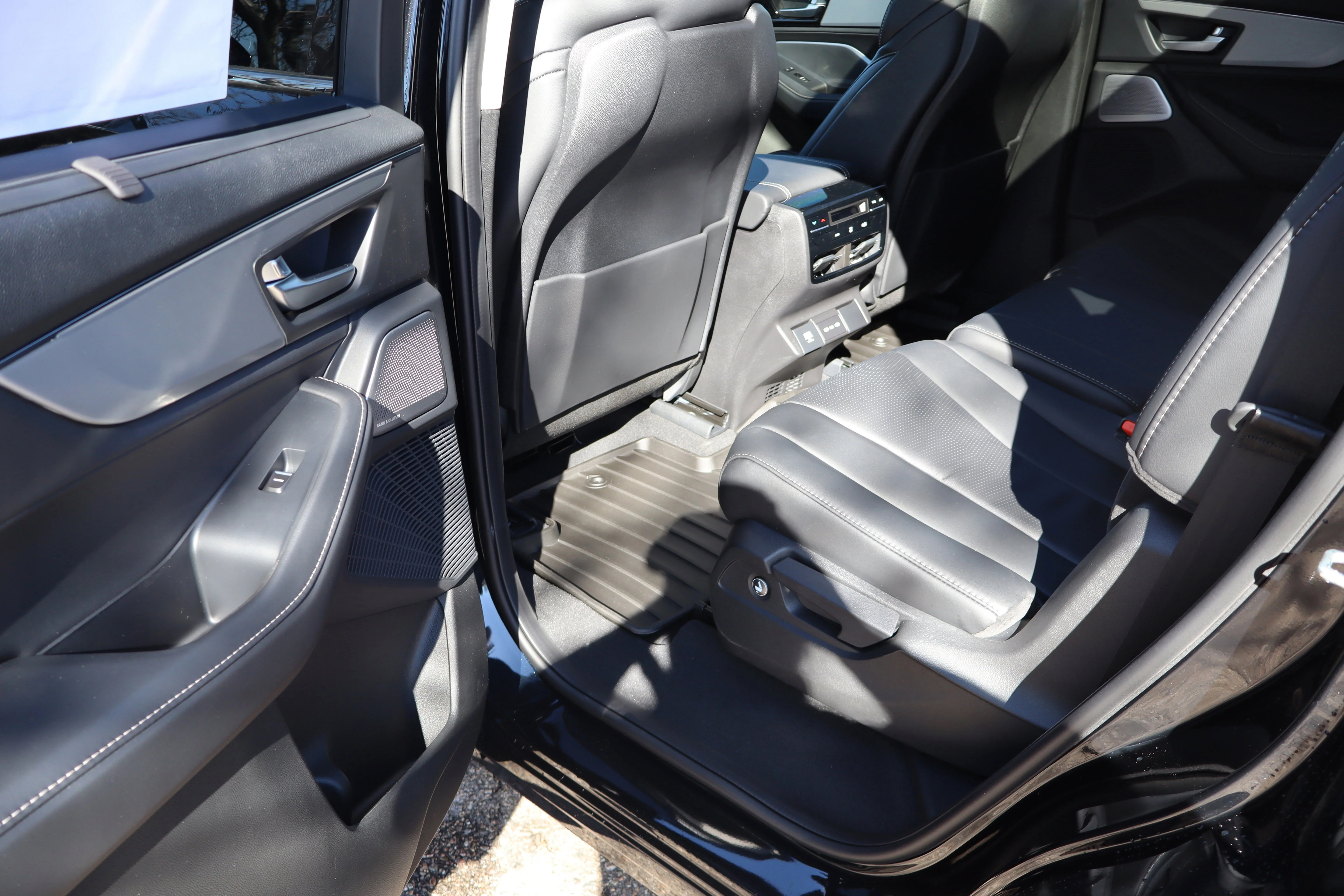 New 2026 Majestic Black Pearl Acura w/Technology Package image 26