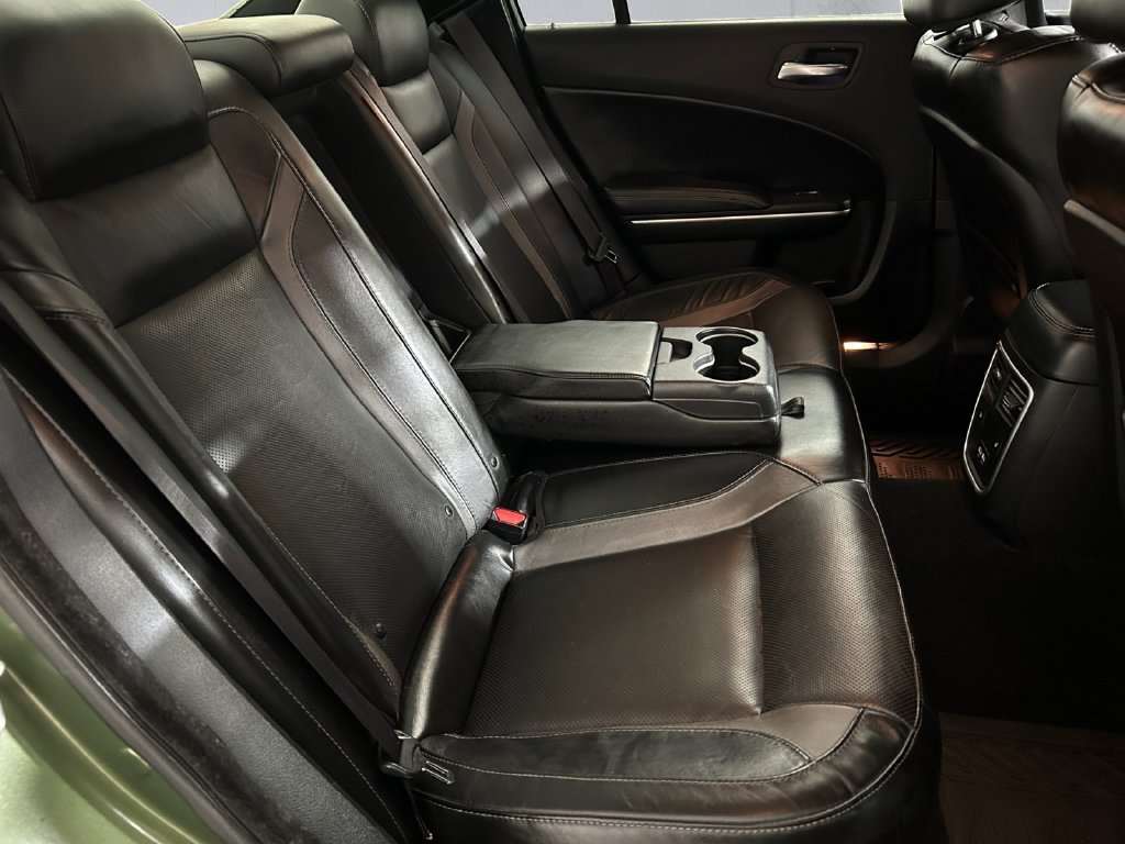 2022 Dodge Charger SXT - Photo 16