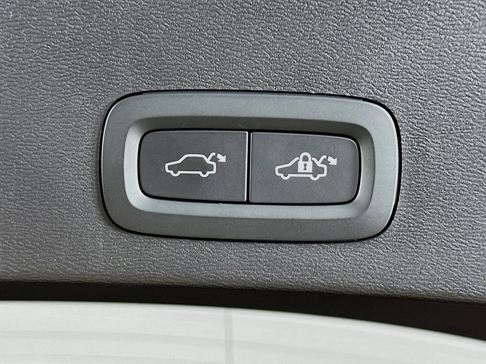 Used 2026  Volvo  image 38