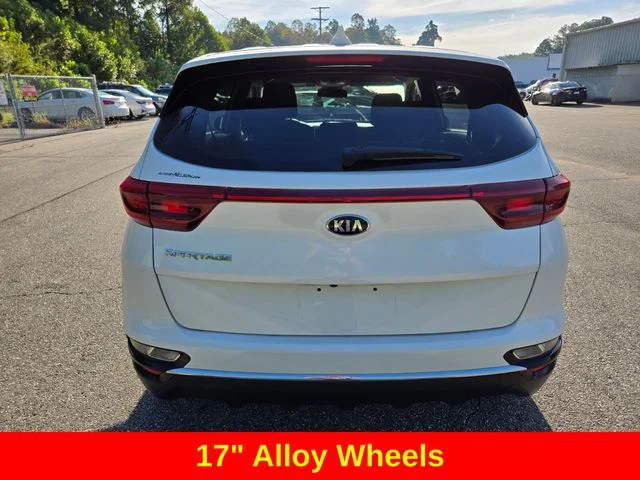 Used 2022 White Kia LX image 8
