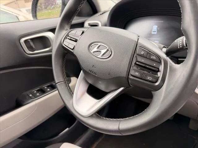 Used 2025 Gray Hyundai SEL image 20