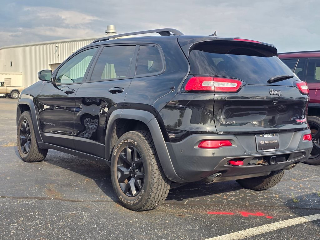 Used 2016 Black Jeep Trailhawk image 5