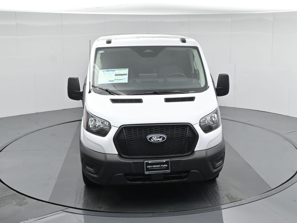 New 2026 Oxford White Ford Base image 30