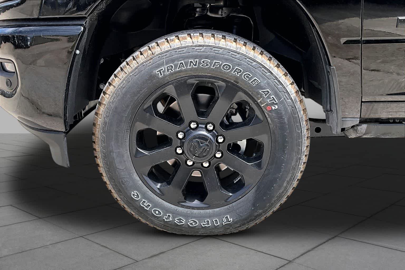 New 2026 Diamond Black Crystal Pearl-Coat Exterior Paint RAM Laramie image 12