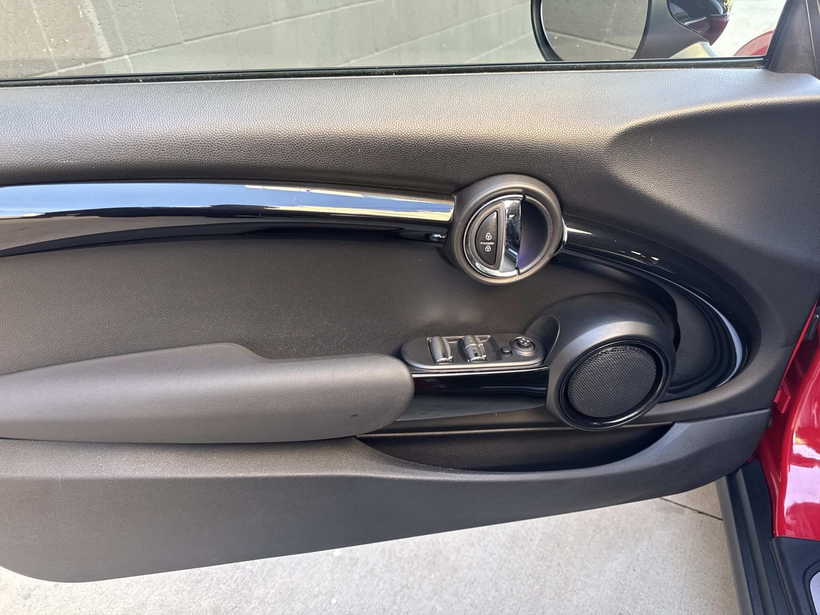 Used 2019 Chili Red MINI Cooper FWD image 7
