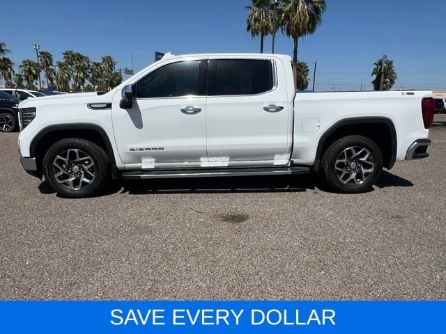 Used 2024 White GMC SLT image 4