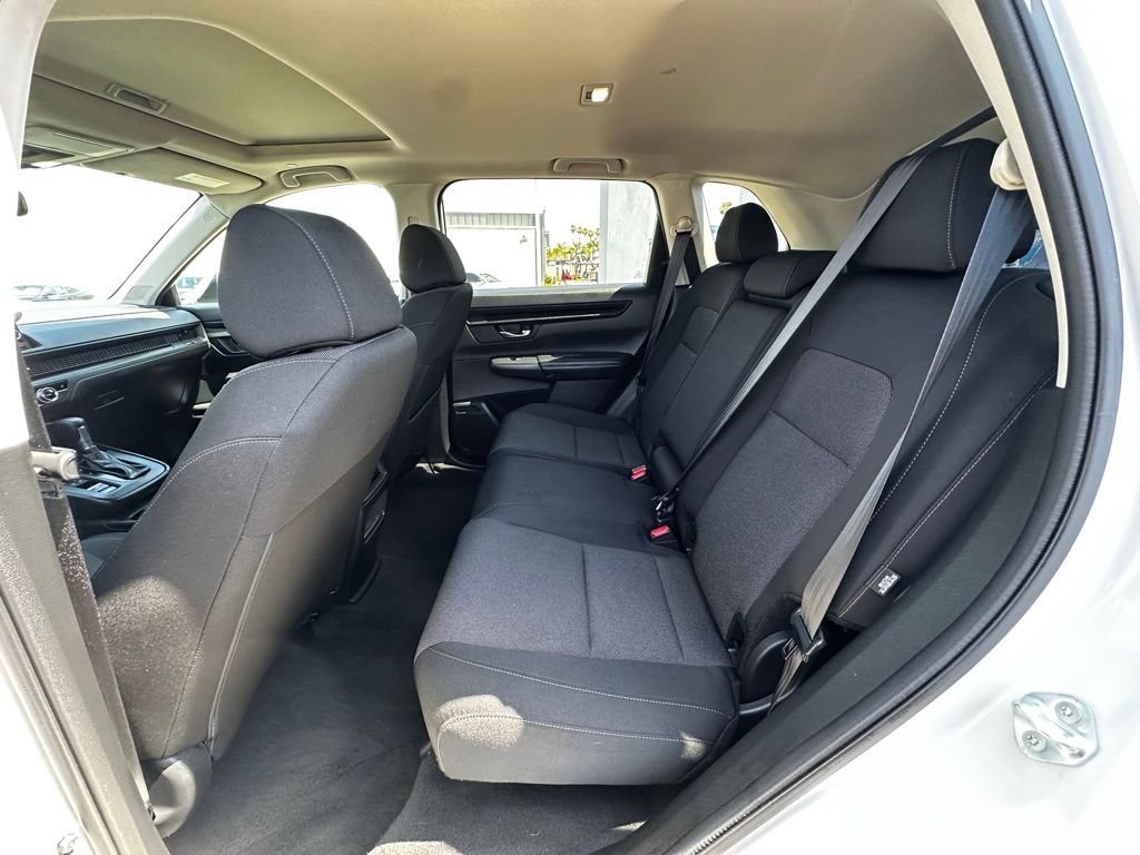 Used 2023 Platinum White Pearl Honda EX image 17