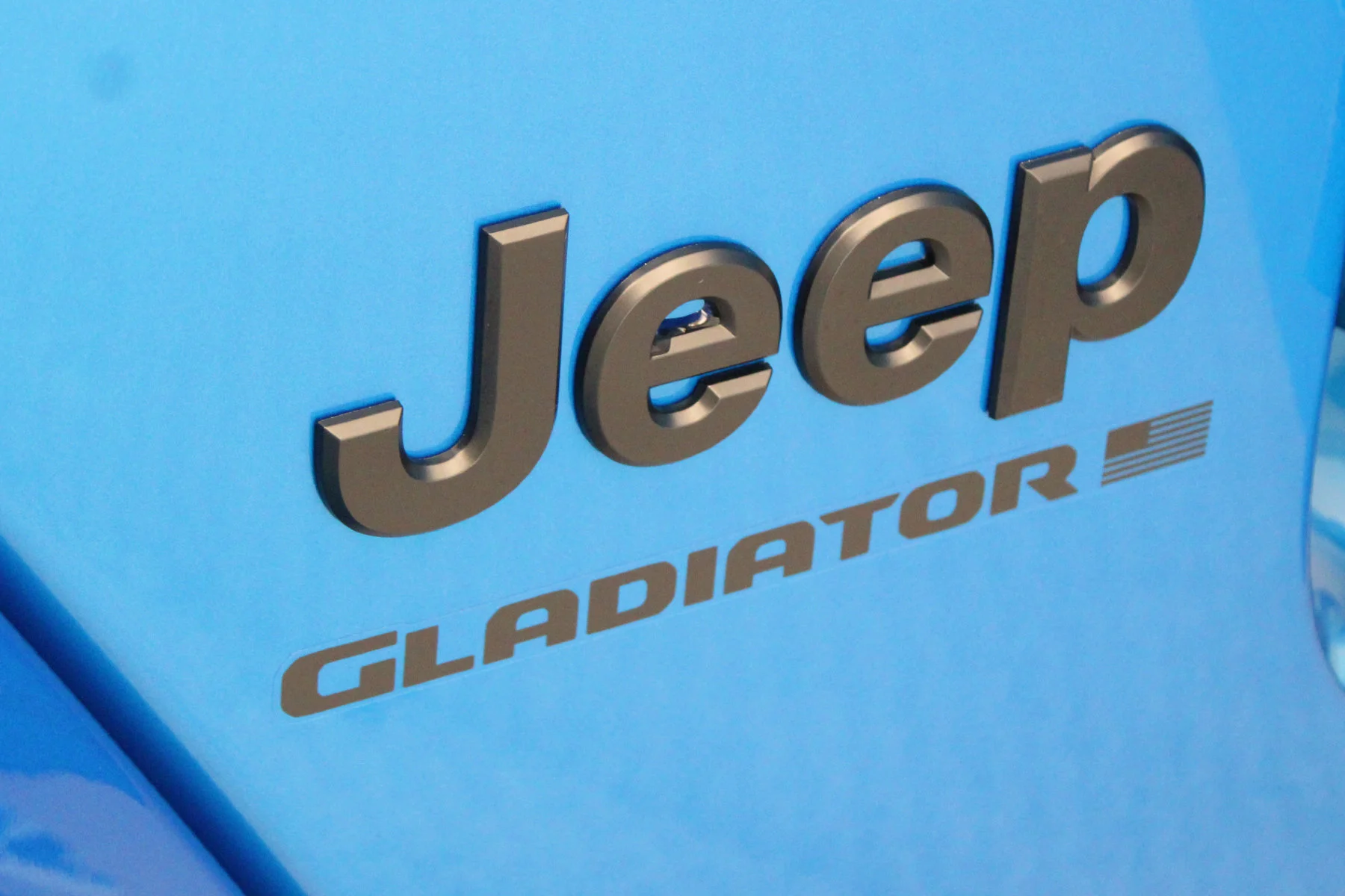 New 2026 Hydro Blue Pearl-Coat Exterior Paint Jeep Sahara image 19
