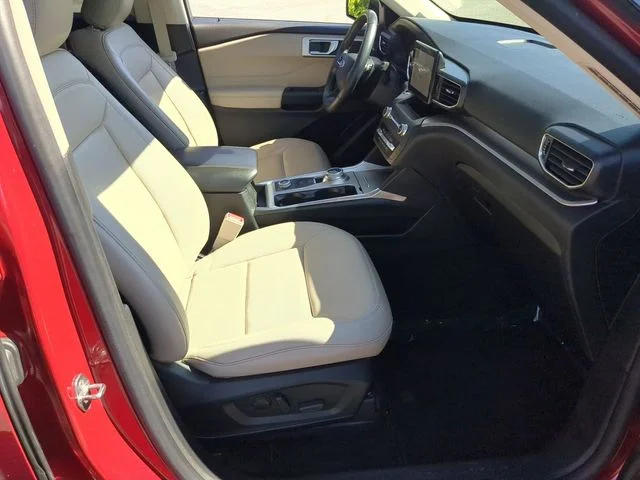 Used 2020 Red Ford XLT image 35