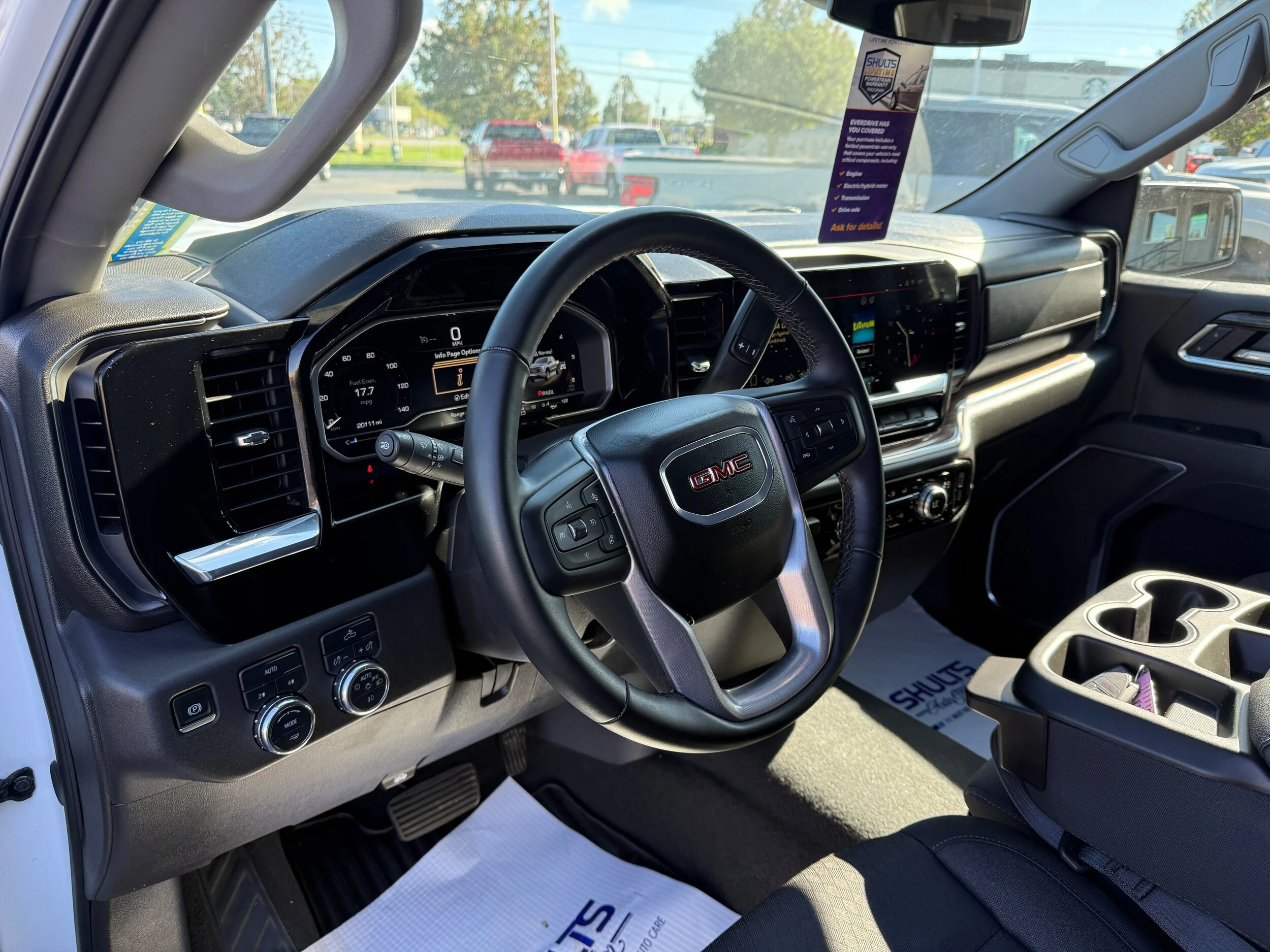 Used 2025 Summit White GMC Elevation image 28