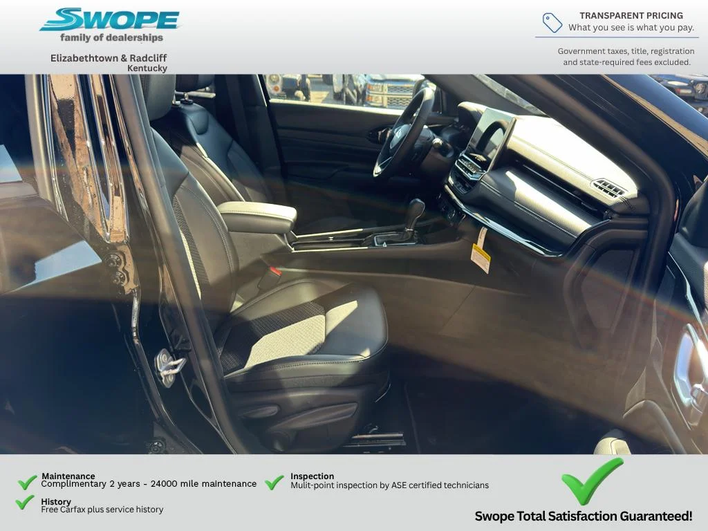 New 2026 Diamond Black Crystal Pearl-Coat Exterior Paint Jeep Latitude Altitude image 9