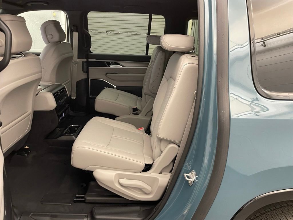 New 2026 Steel Blue Exterior Paint Jeep  image 18