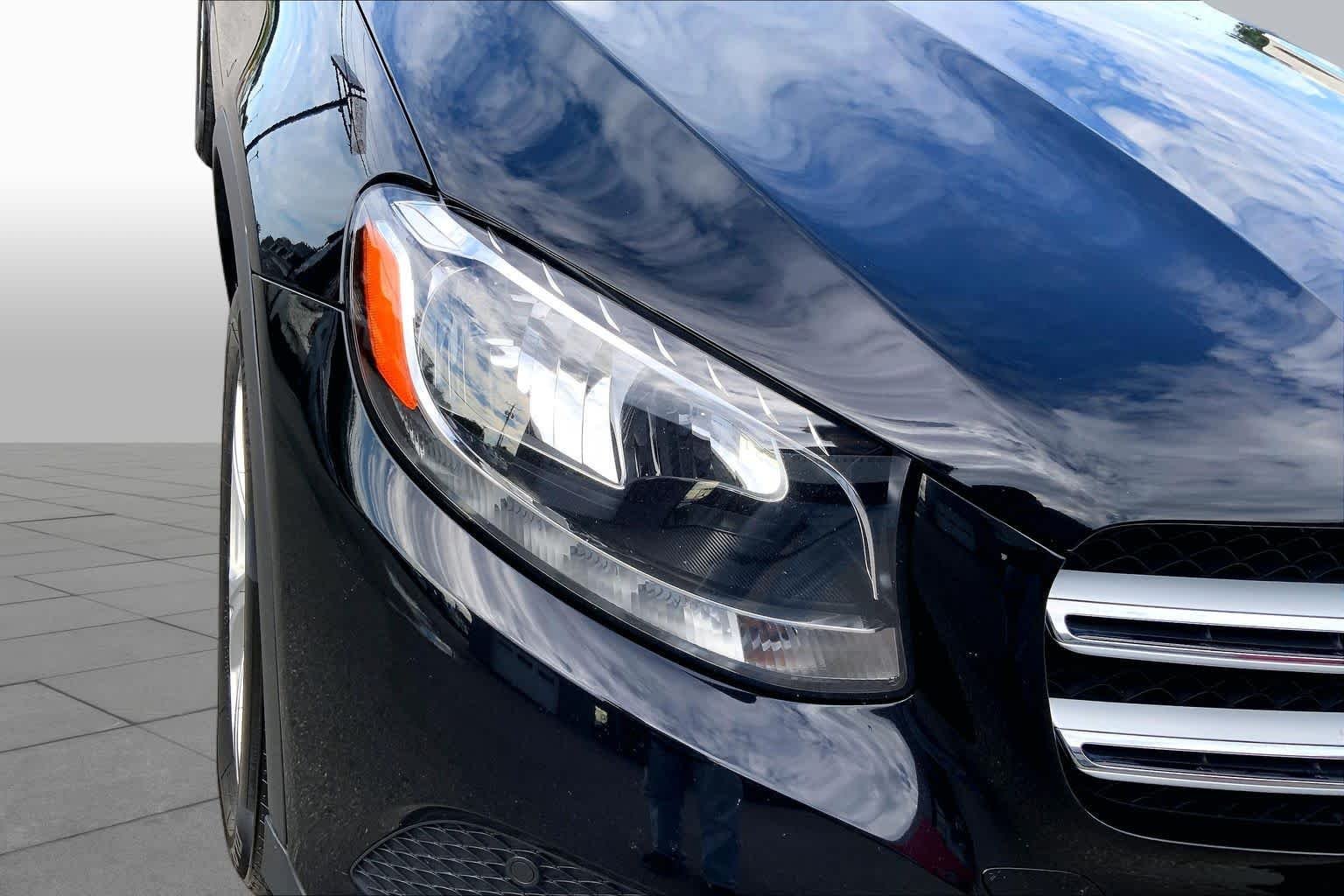 Used 2018 Black Mercedes-Benz GLC 300 image 26