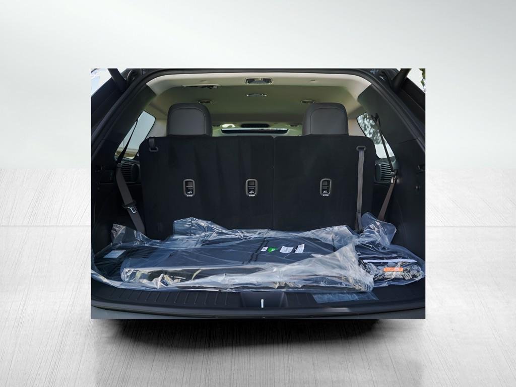 New 2026 Titan Green Hyundai SEL Premium 8P AWD image 34