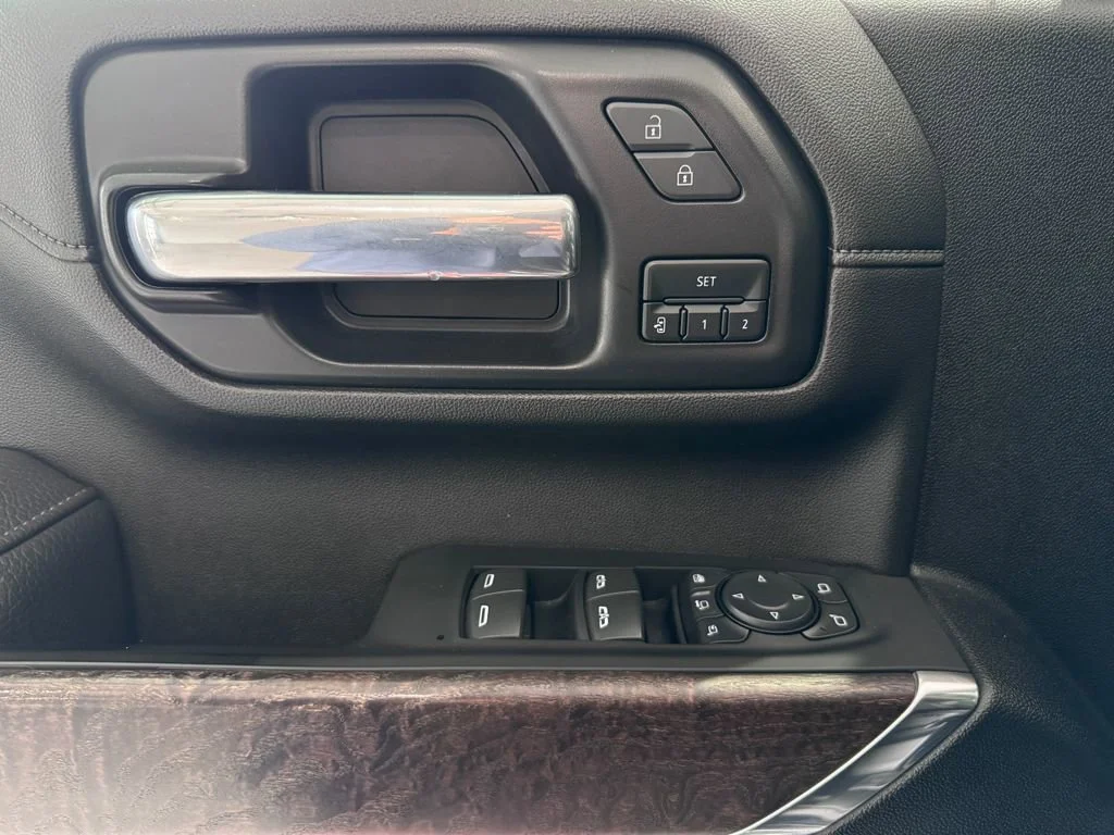 Used 2022 Ebony Twilight Metallic GMC Denali image 28