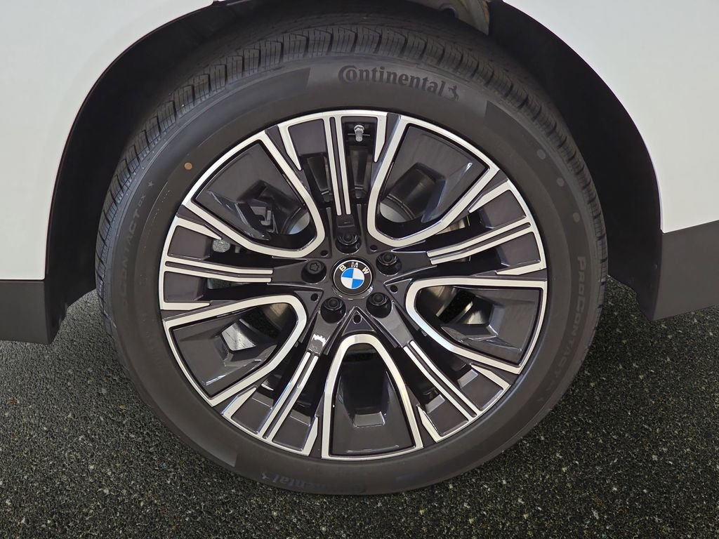 New 2026 Alpine White BMW 30 xDrive image 20
