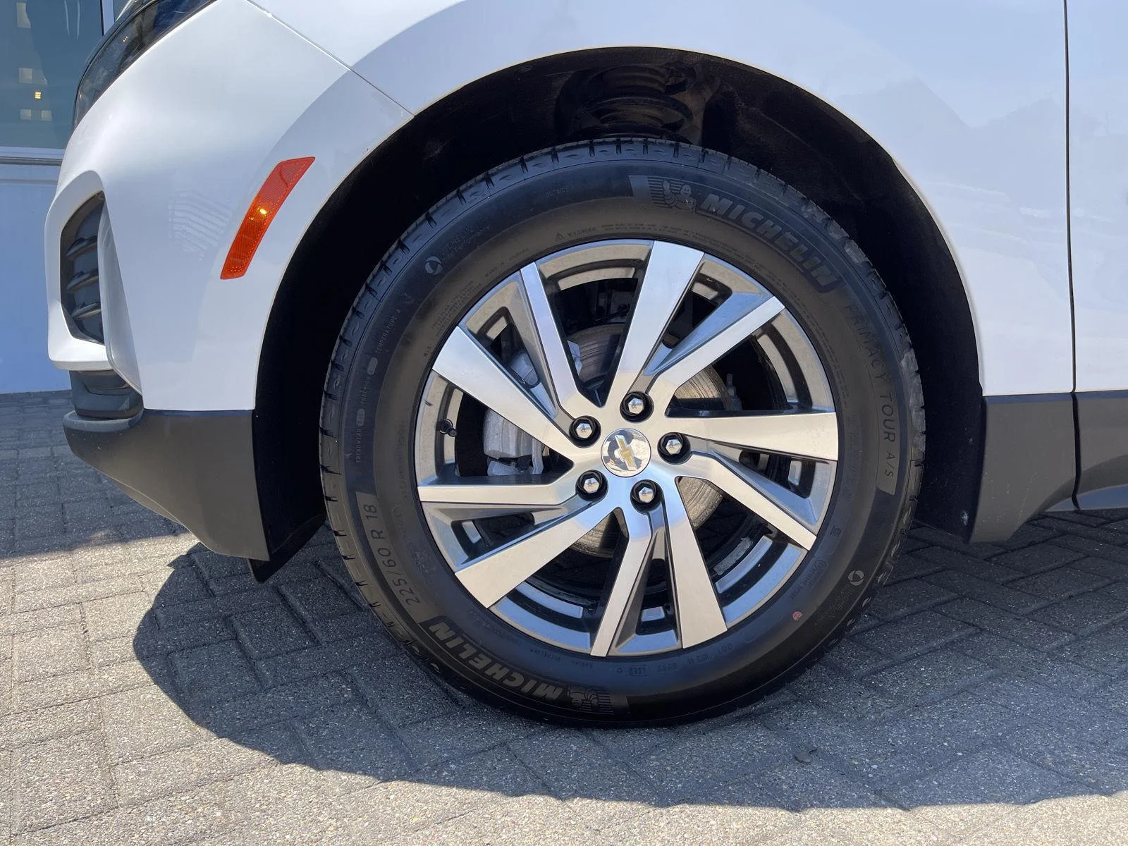 Used 2024 Summit White Chevrolet LT image 10