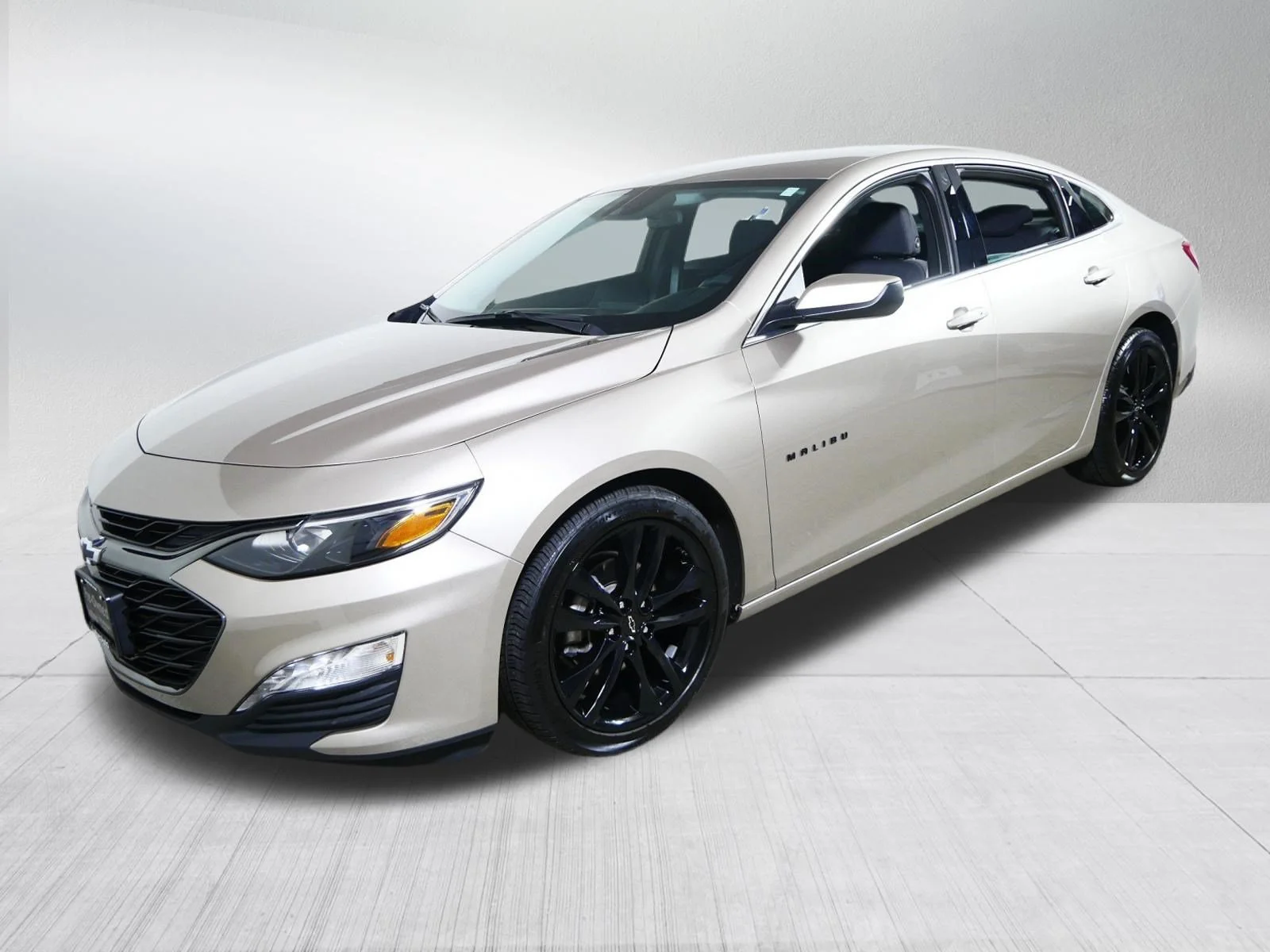 Used 2022 Mineral Gray Metallic Chevrolet LT image 3