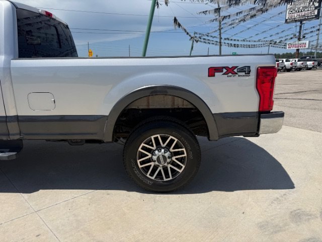 Used 2017 Silver Ford Lariat image 12