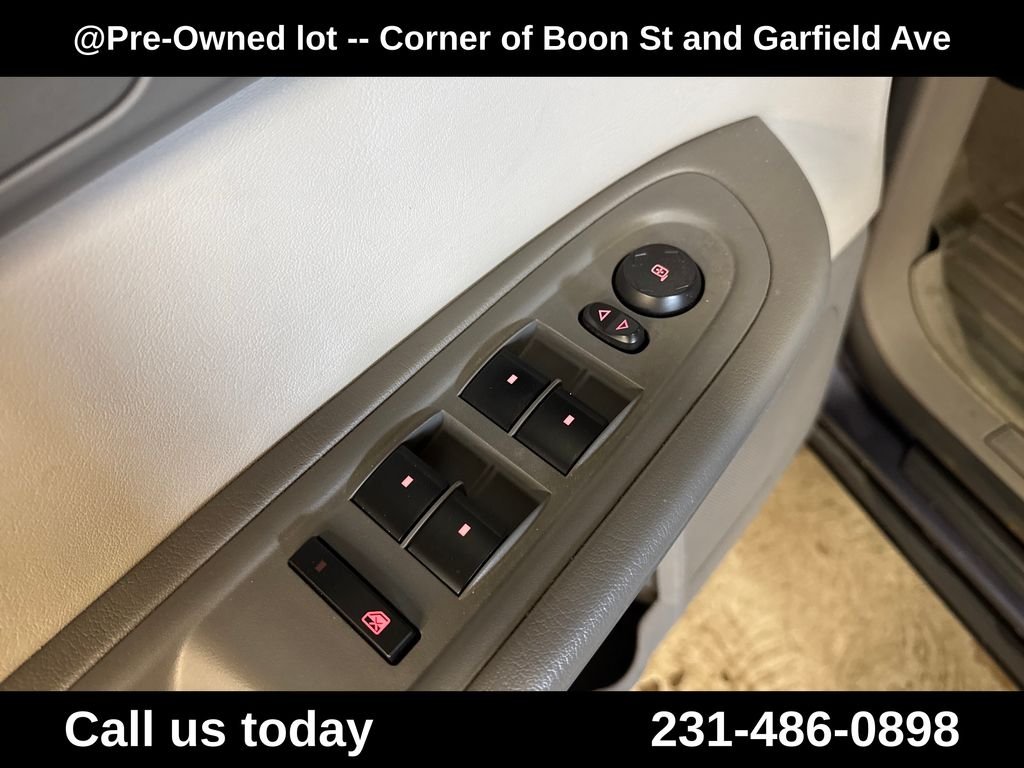 Used 2014 Blue GMC SLE-2 image 16
