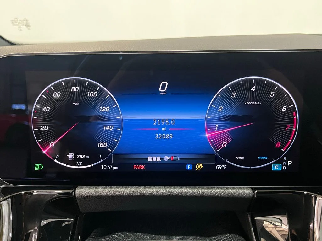 Used 2025 Black Mercedes-Benz GLA 250 image 21