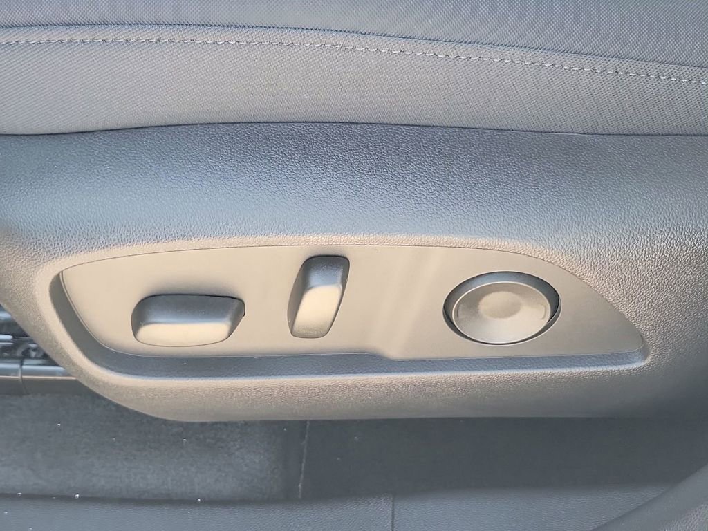 2026 GMC Terrain AT4 - Photo 29