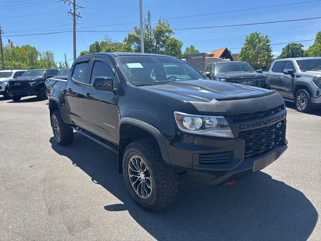 View vehicle photo 7