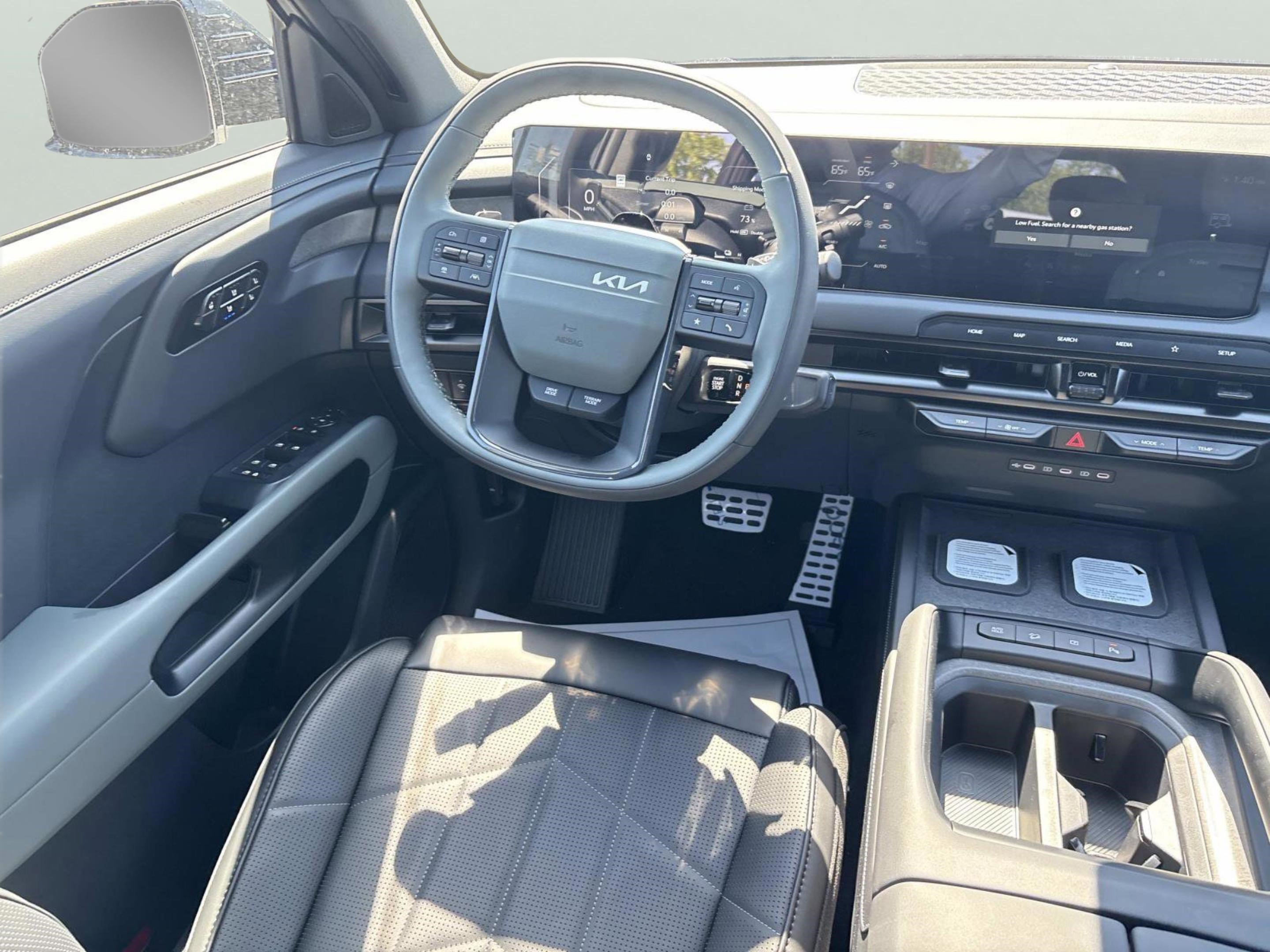 New 2027 Glacial White Pearl Kia X-Line SX image 13