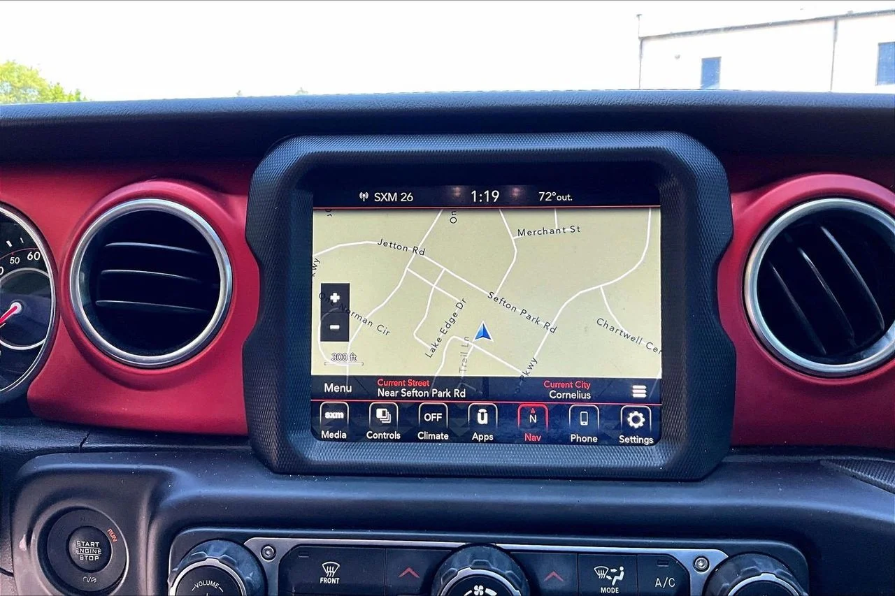 Certified Used 2020 Green Jeep Rubicon image 13