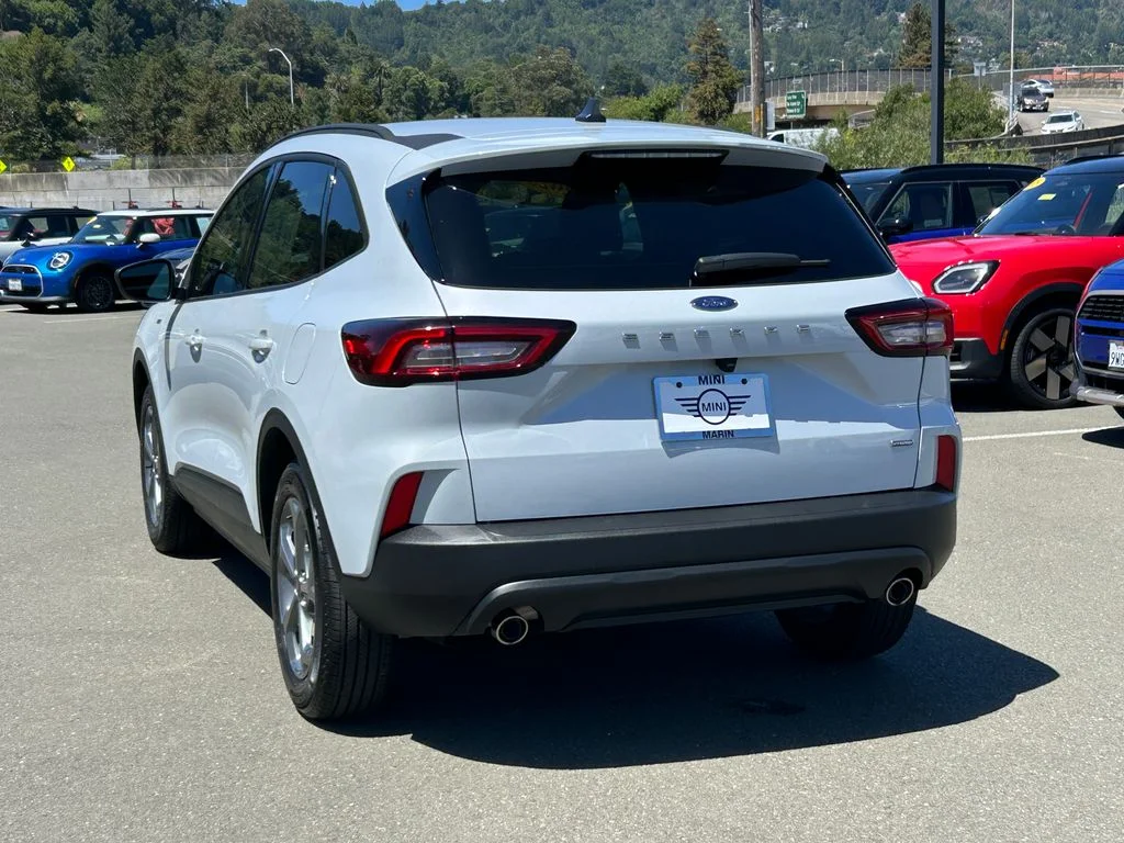 Used 2025 Silver Ford ST-Line image 3