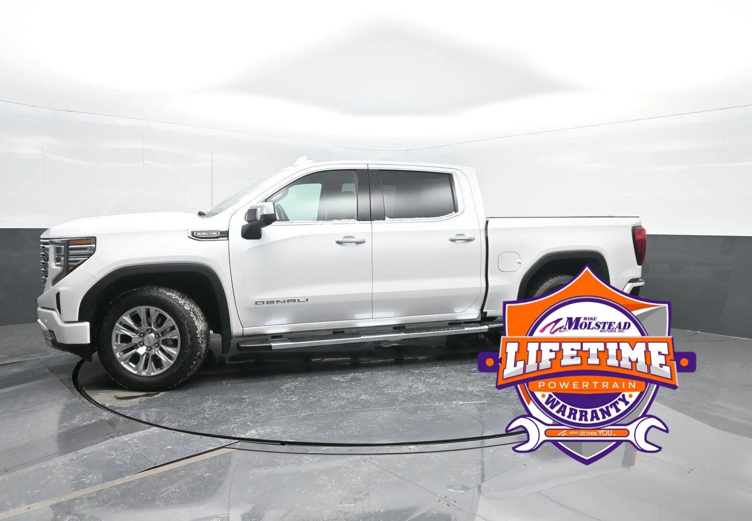 2025 GMC Sierra 4WD Crew Cab Short Box Denali's photo