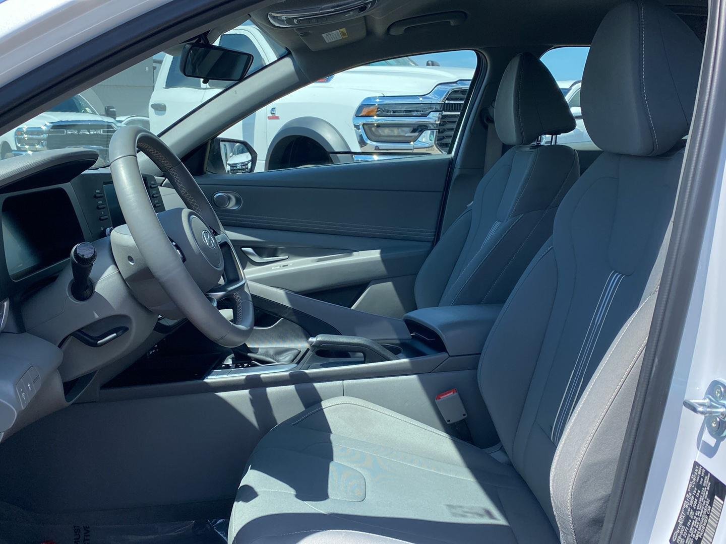 Used 2025 Serenity White Hyundai SEL Sport image 10