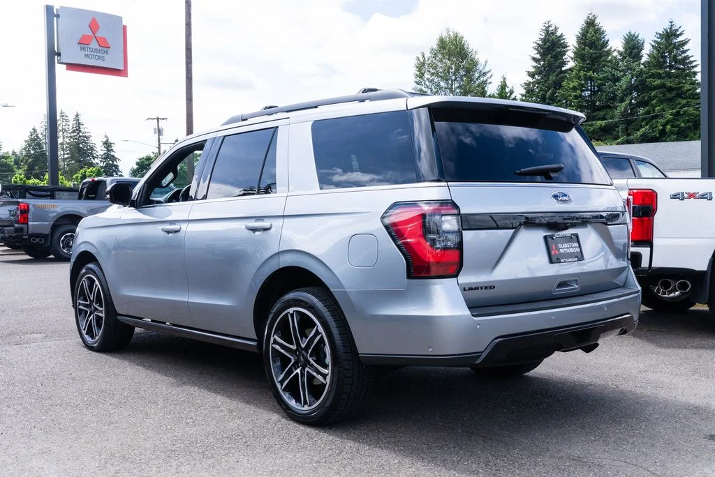 Used 2020 Silver Ford Limited image 4