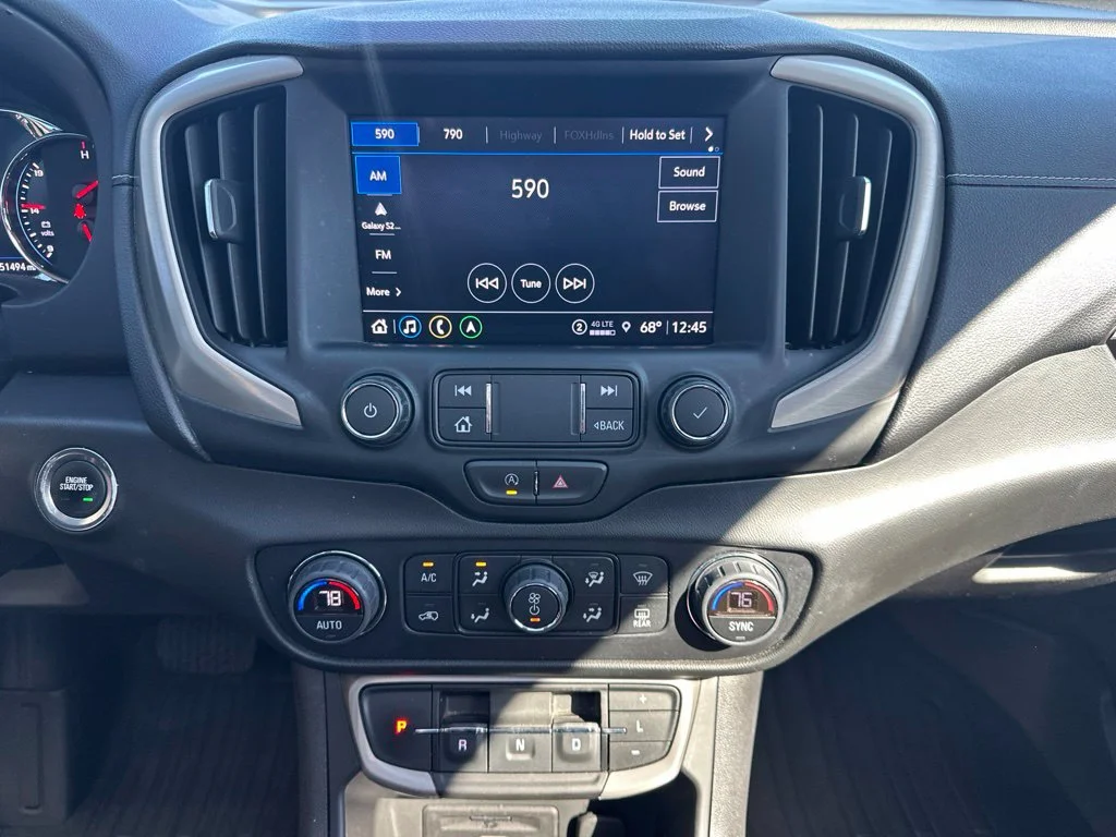 Used 2022 Marine Metallic GMC Denali image 13