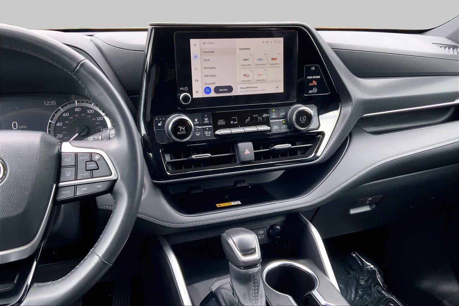 2024 Toyota Highlander XSE - Photo 7