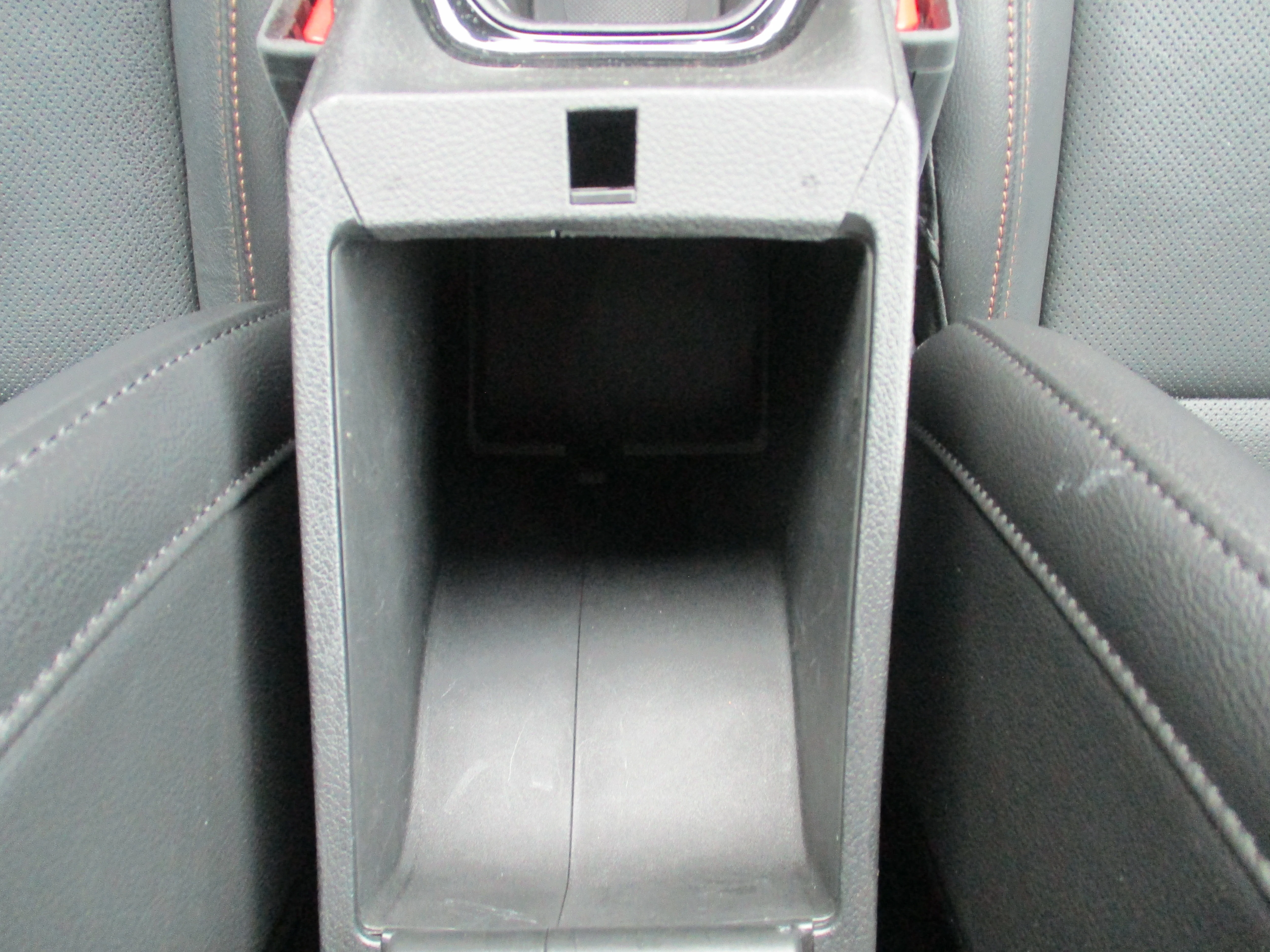 Used 2023 Granite Crystal Metallic Clearcoat Jeep Limited image 18