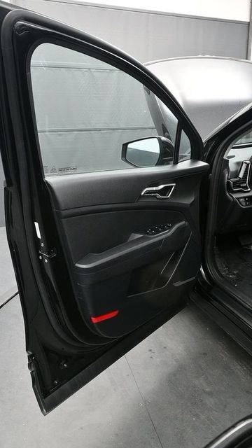 Used 2023 Black Kia LX image 10