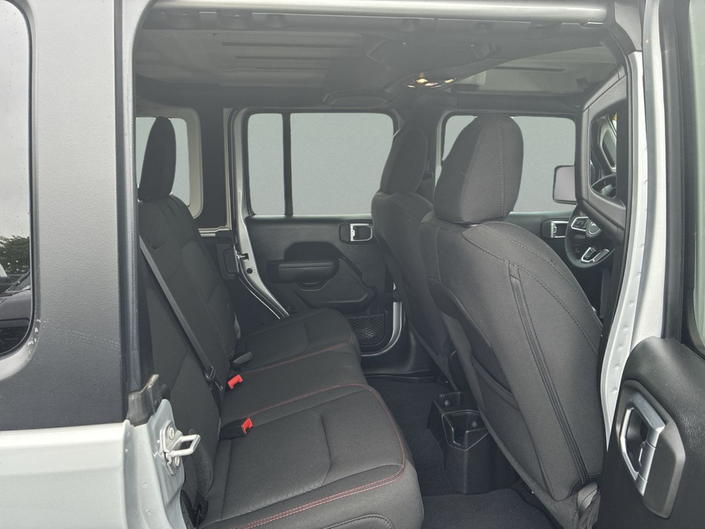Used 2023 Silver Jeep Rubicon image 21