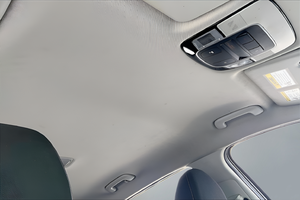 Used 2022 Silver Hyundai SEL image 27