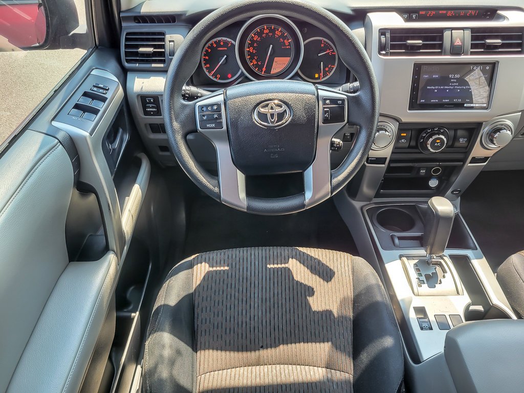 Used 2010 Red Toyota SR5 image 11